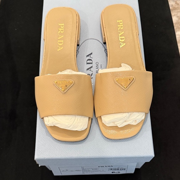 Prada Women’s Beige Patent Leather Slide - Picture 2 of 12
